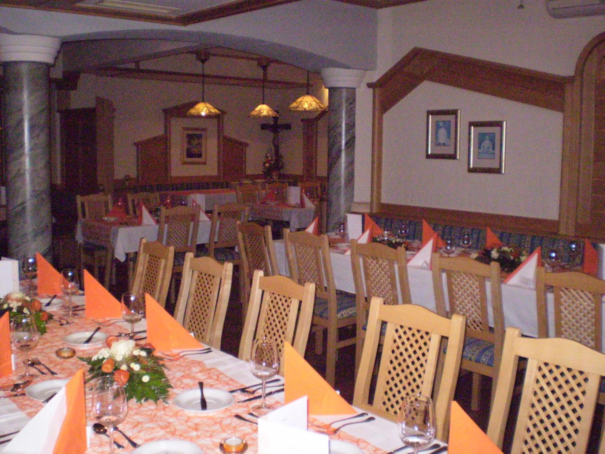 Gasthaus Hotel Feldschlange Ried im Innkreis Bagian luar foto