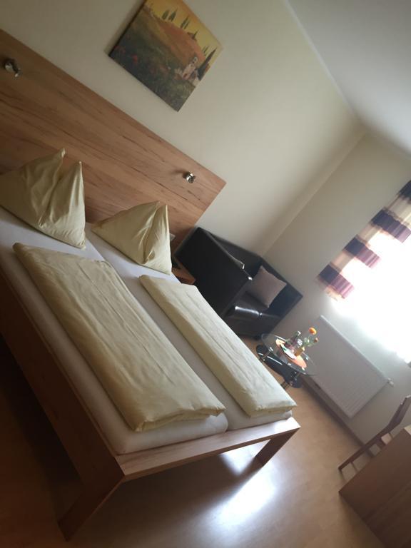 Gasthaus Hotel Feldschlange Ried im Innkreis Bagian luar foto